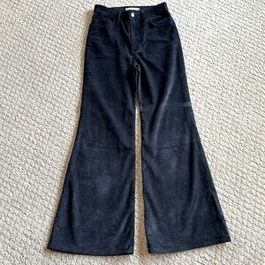 Levi's Ribcage Bell Courduroy Jeans